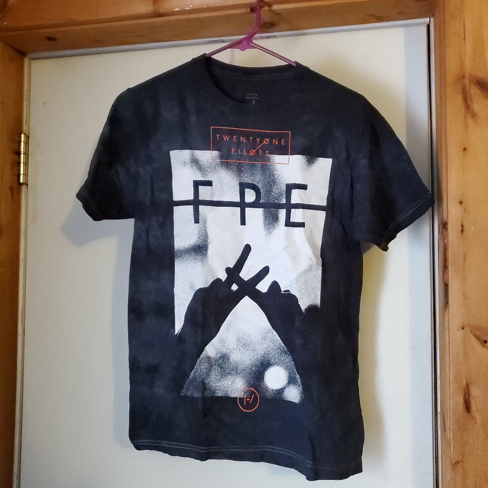 Twenty One Pilots Tee